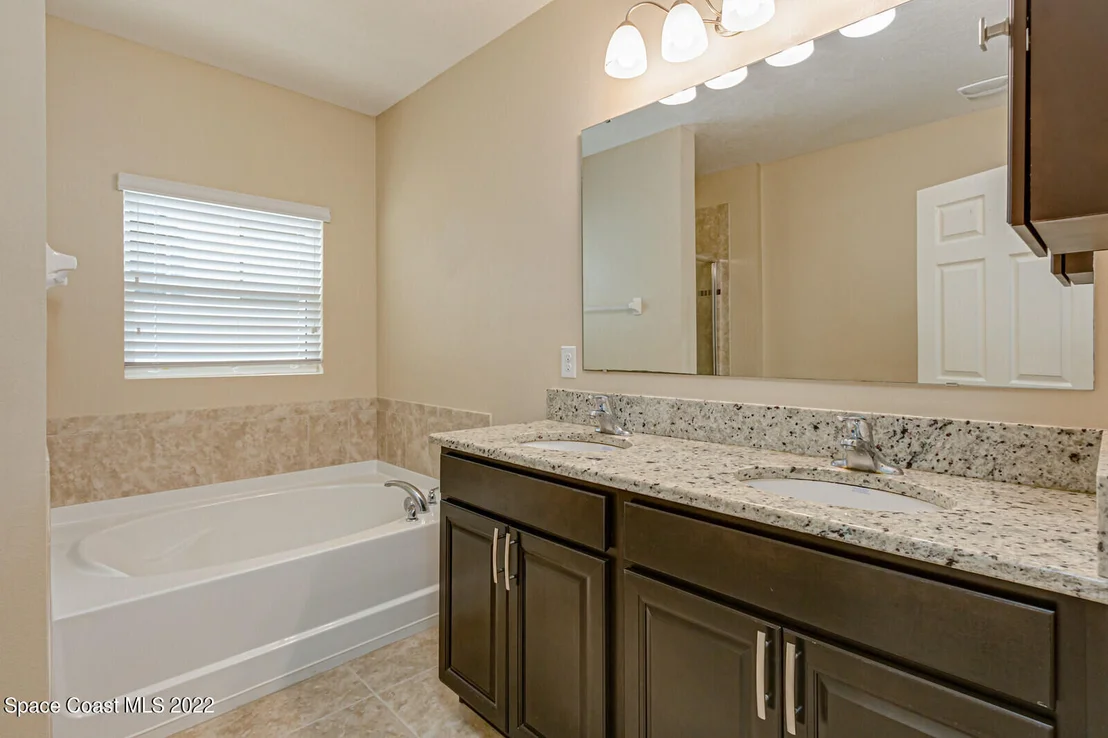Photo of 1275 Fuji Drive