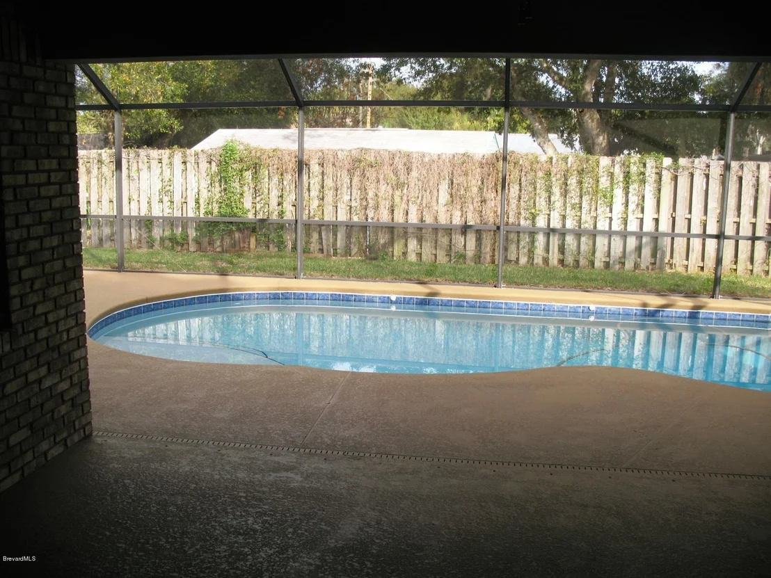 Photo of 2426 Oakcrest Lane