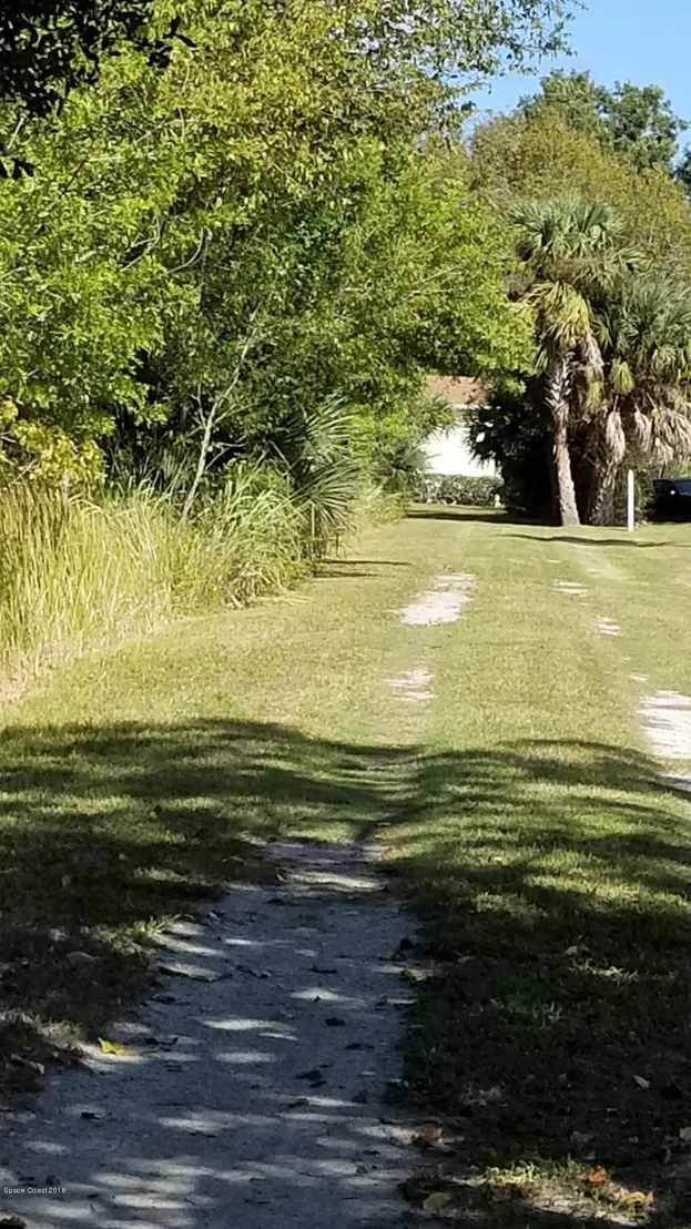 Photo of 2146 Parrish Road