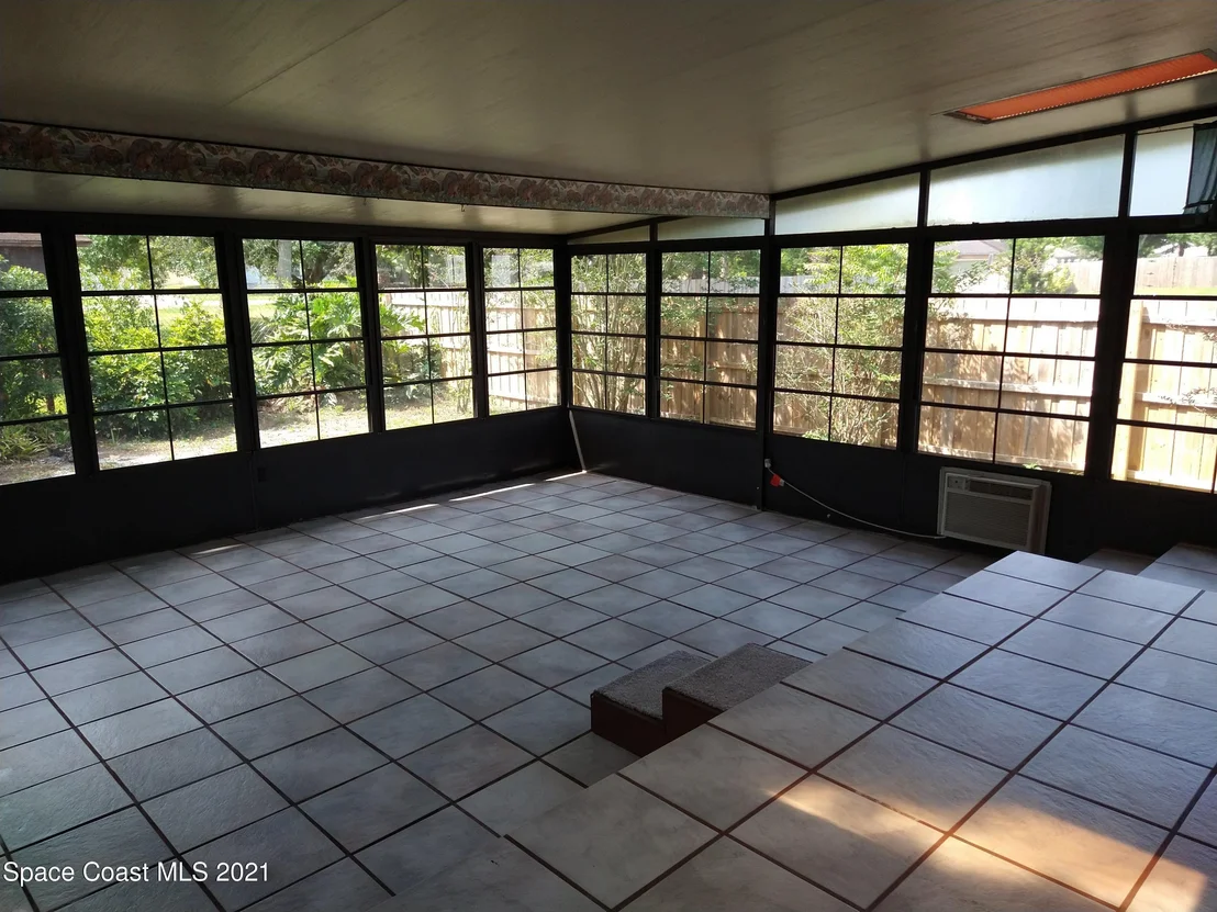 Photo of 5495 Flint Road