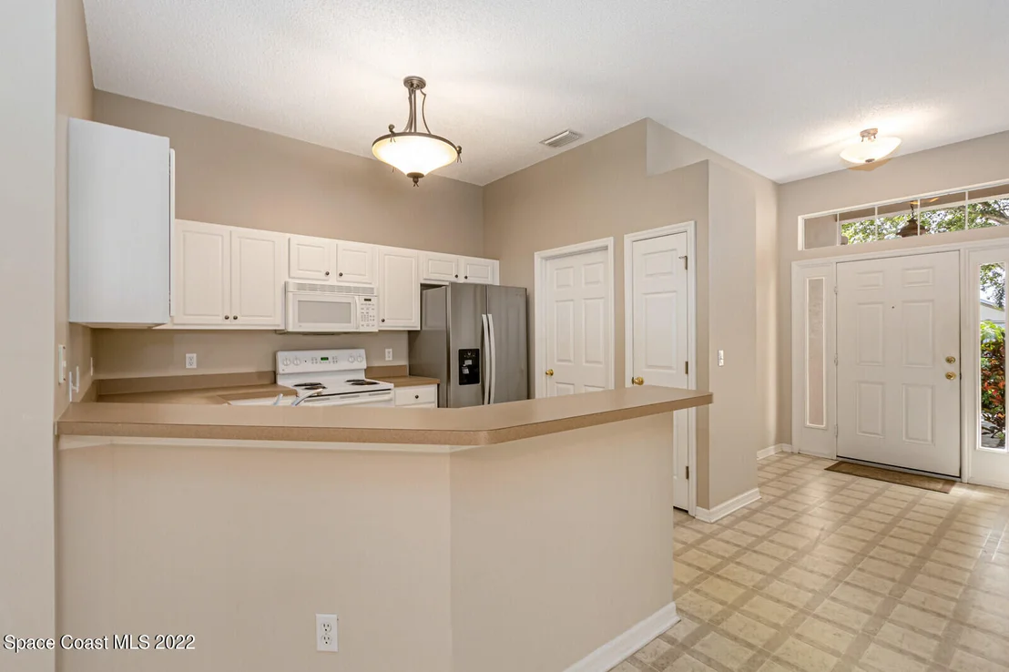 Photo of 2491 Stratford Pointe Drive