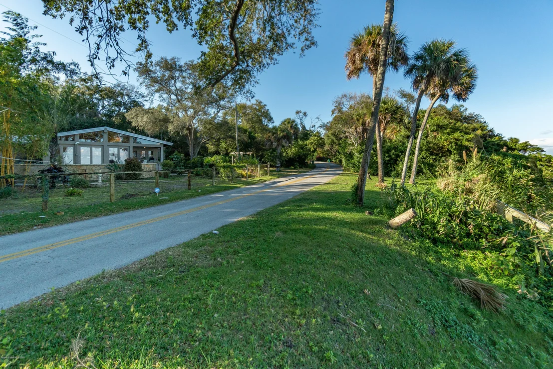 Photo of 4445 N Indian River Drive