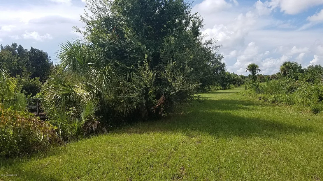 Photo of 2525 Malabar Road