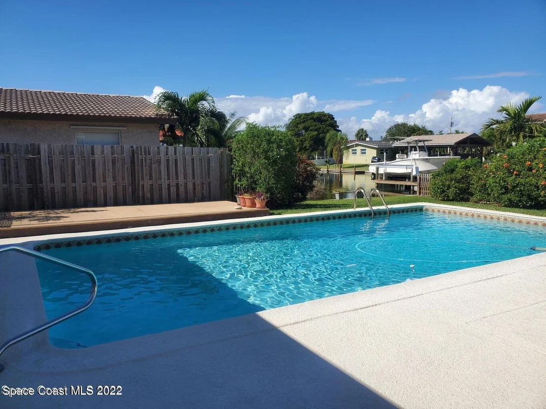 Photo of 304 Dorset Drive