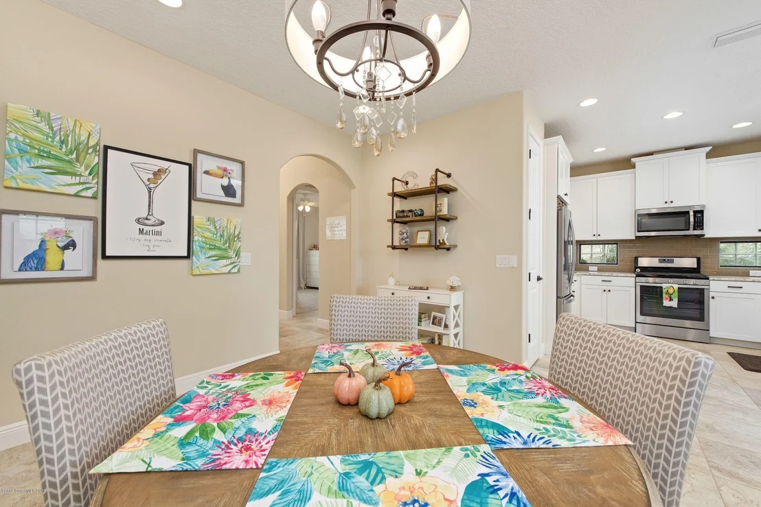 Photo of 7457 Bluemink Lane