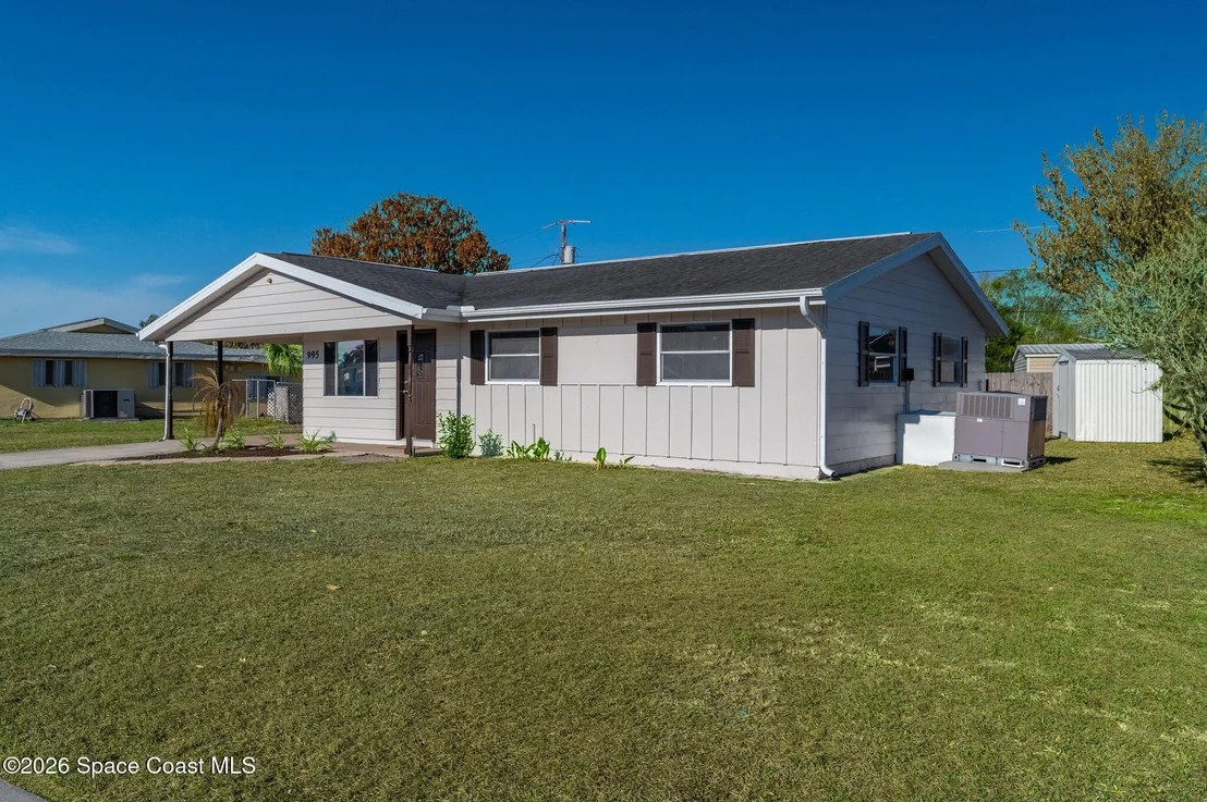 Photo of 995 Eyerly Lane NE