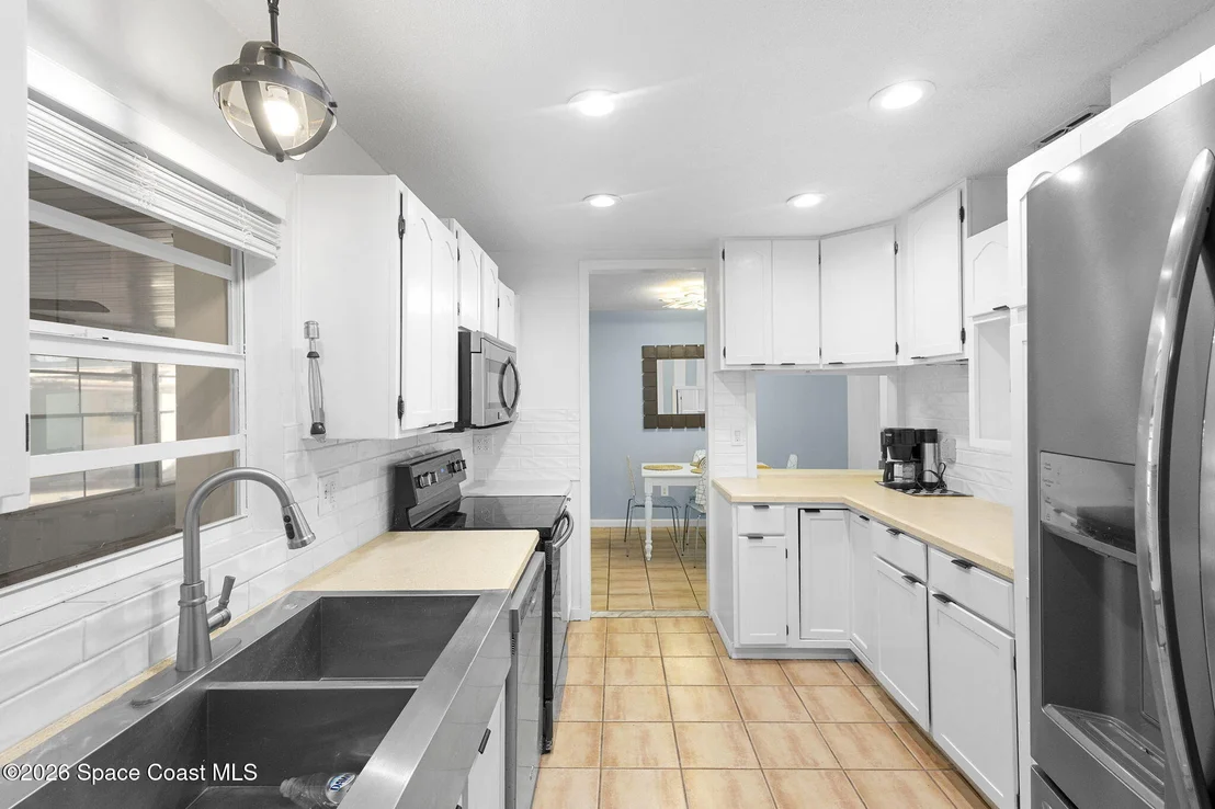 Photo of 727 Clarke Avenue
