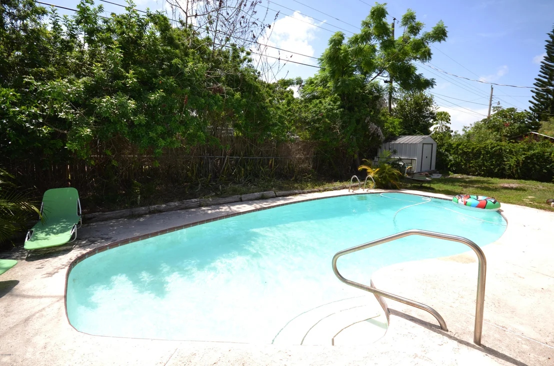 Photo of 1426 Albert Drive