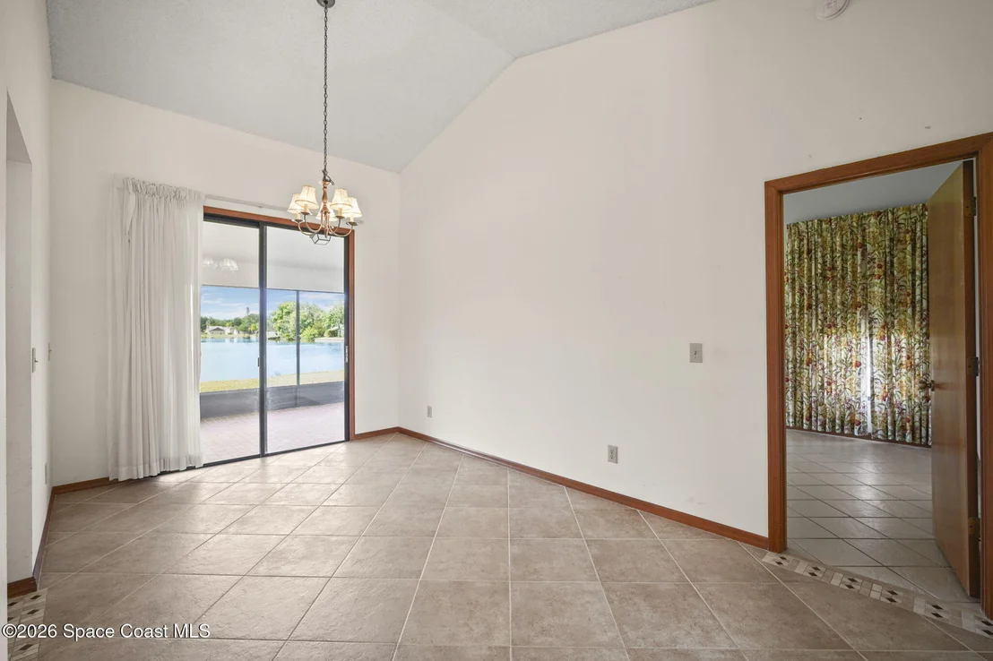 Photo of 1246 Lakeview Drive