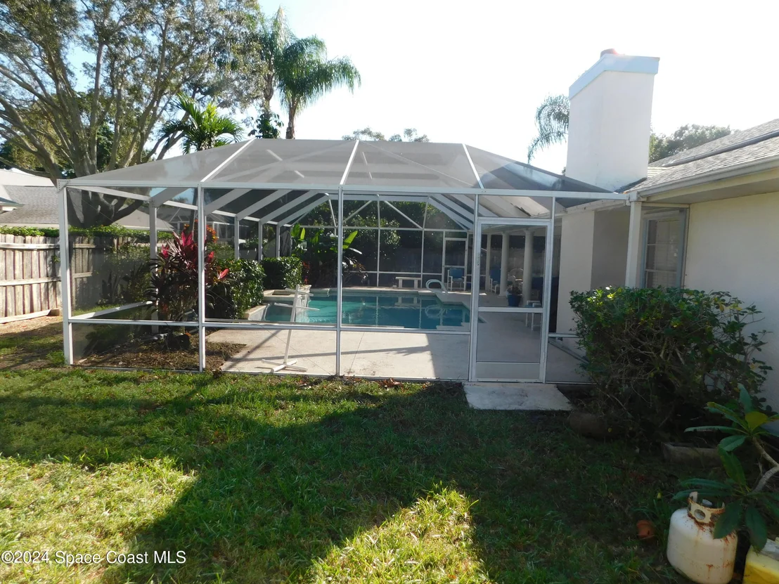 Photo of 984 Whisperoak Drive