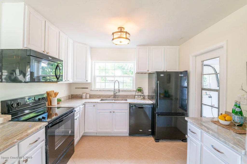 Photo of 140 SE 3rd Street