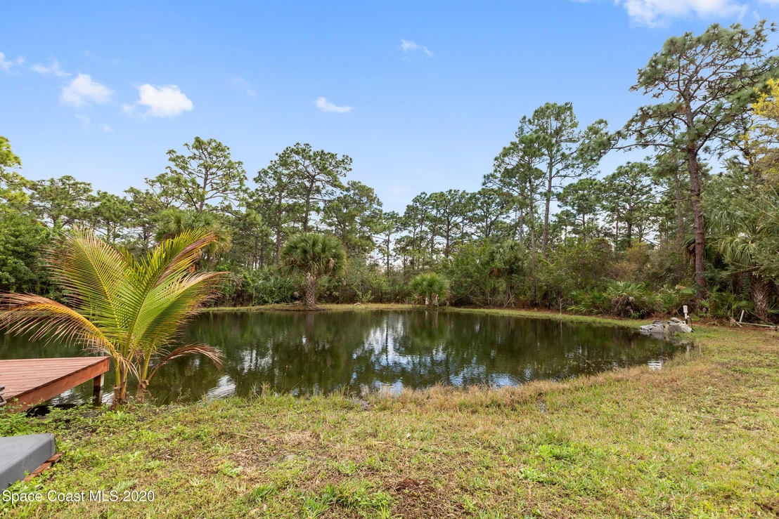 Photo of 1531 Hall Road