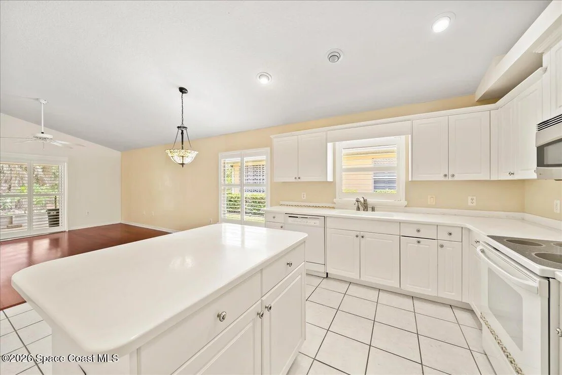 Photo of 502 Royston Lane