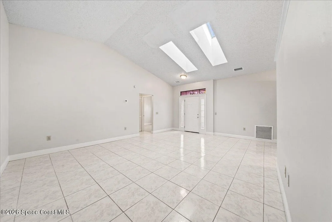Photo of 1839 Clover Circle