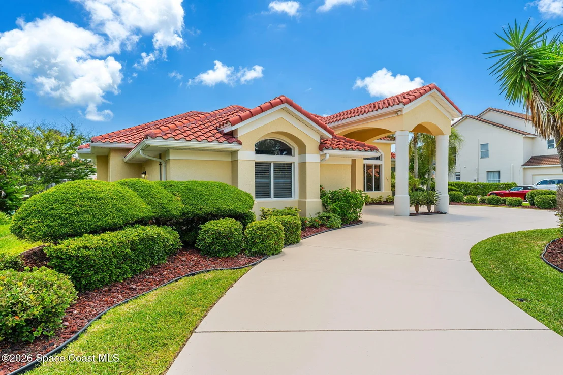 Photo of 329 Lanternback Island Drive