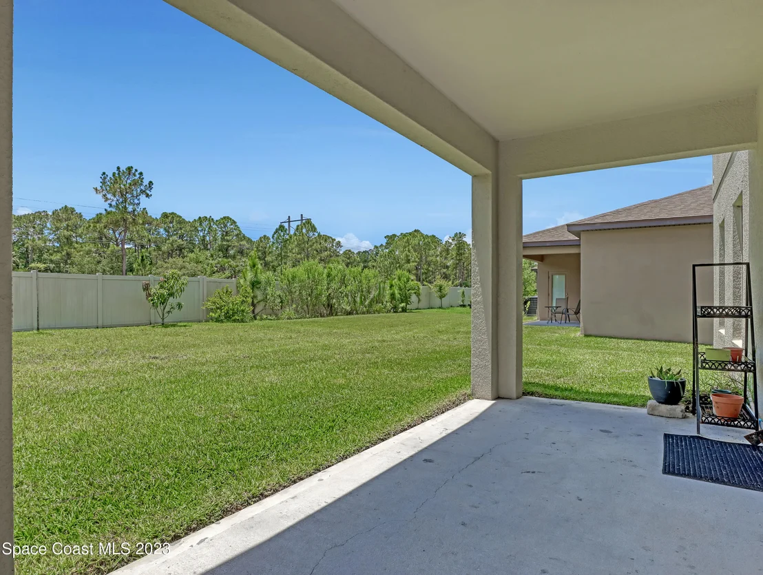 Photo of 1013 Musgrass Circle