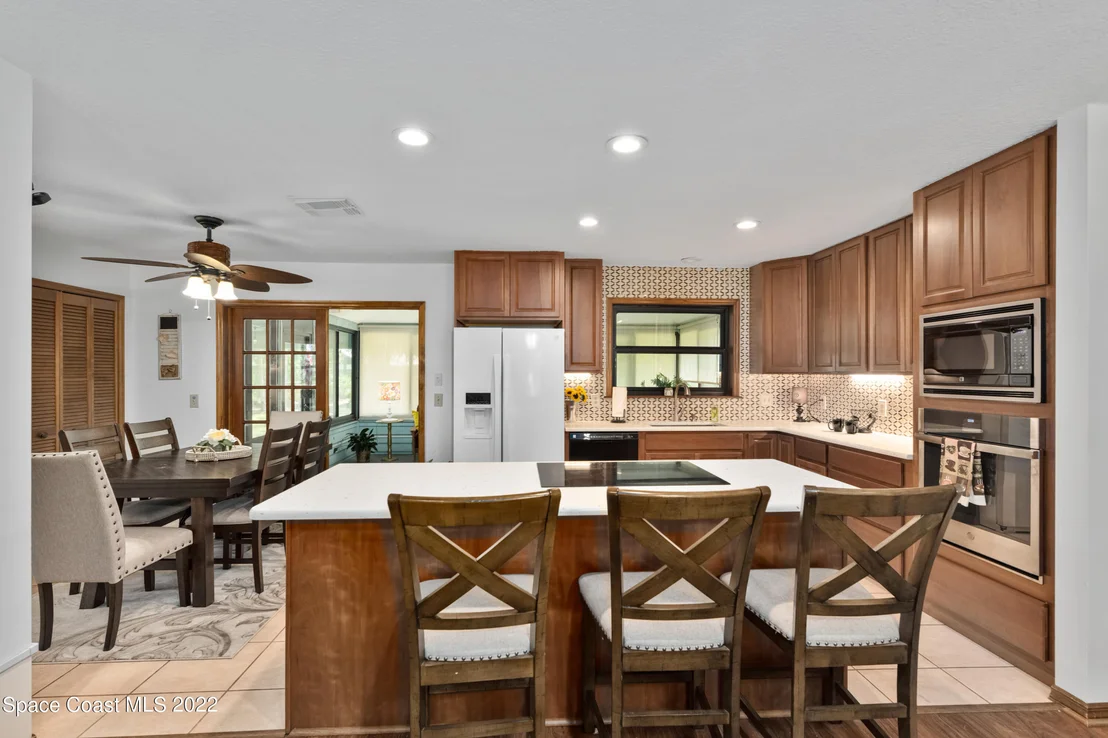 Photo of 3925 Milwaukee Avenue