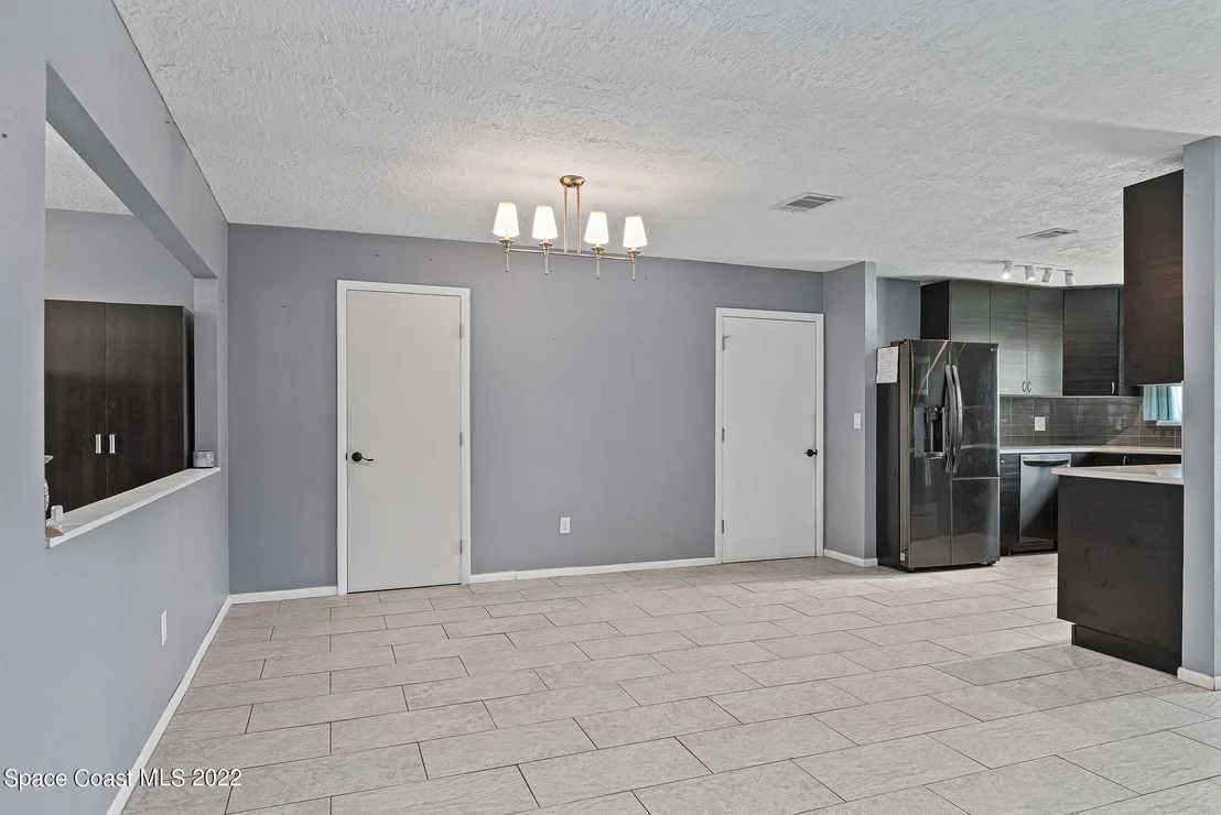 Photo of 1184 Hooper Avenue NE