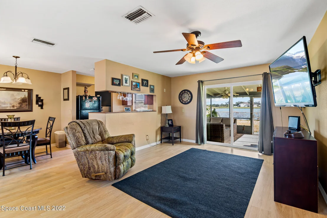 Photo of 1280 Estridge Drive