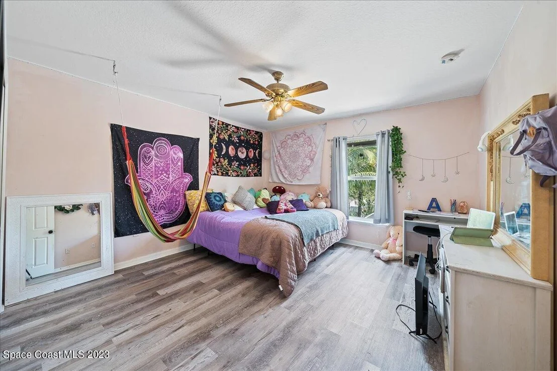 Photo of 6041 Ridge Lake Circle