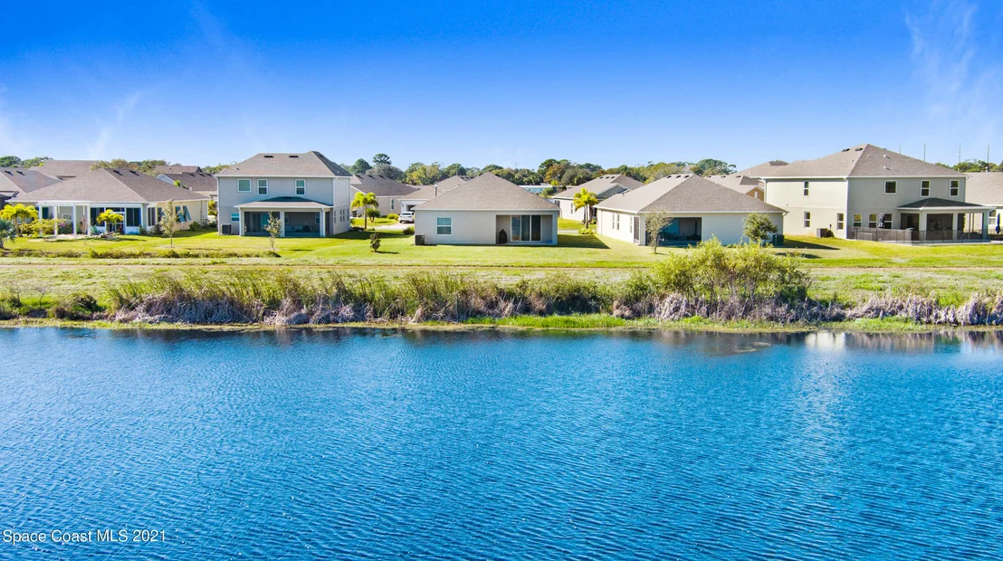 Photo of 980 Bear Lake Drive