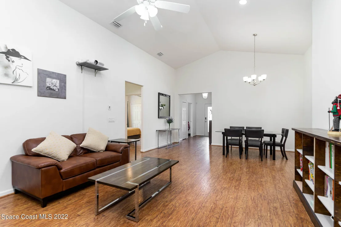 Photo of 1845 Litchfield Drive