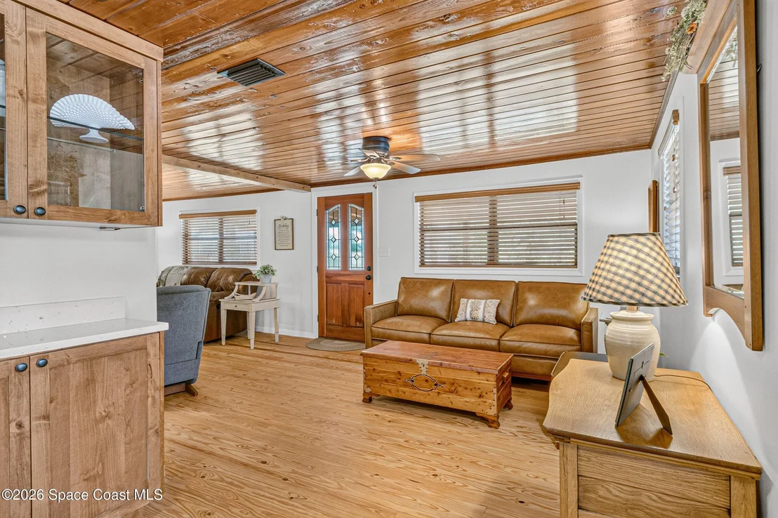 Photo of 2165 Feast Road