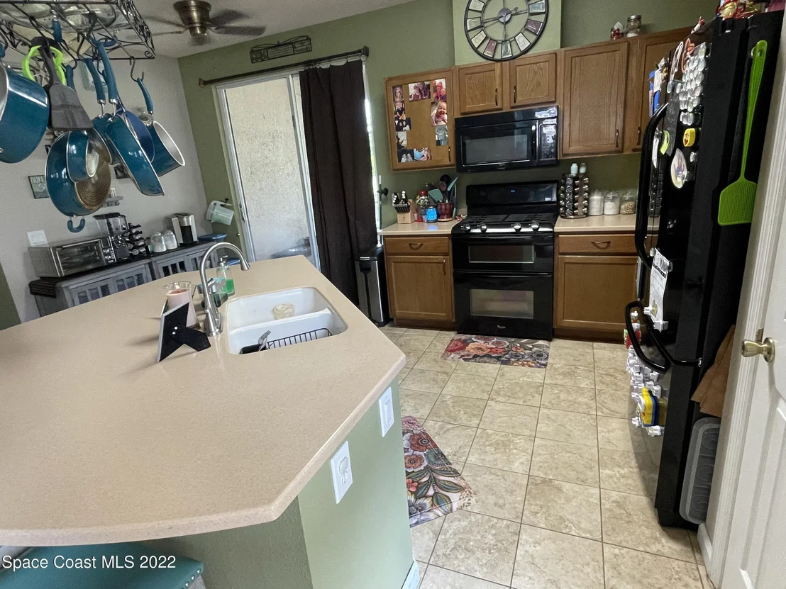 Photo of 985 Riviera Point Drive