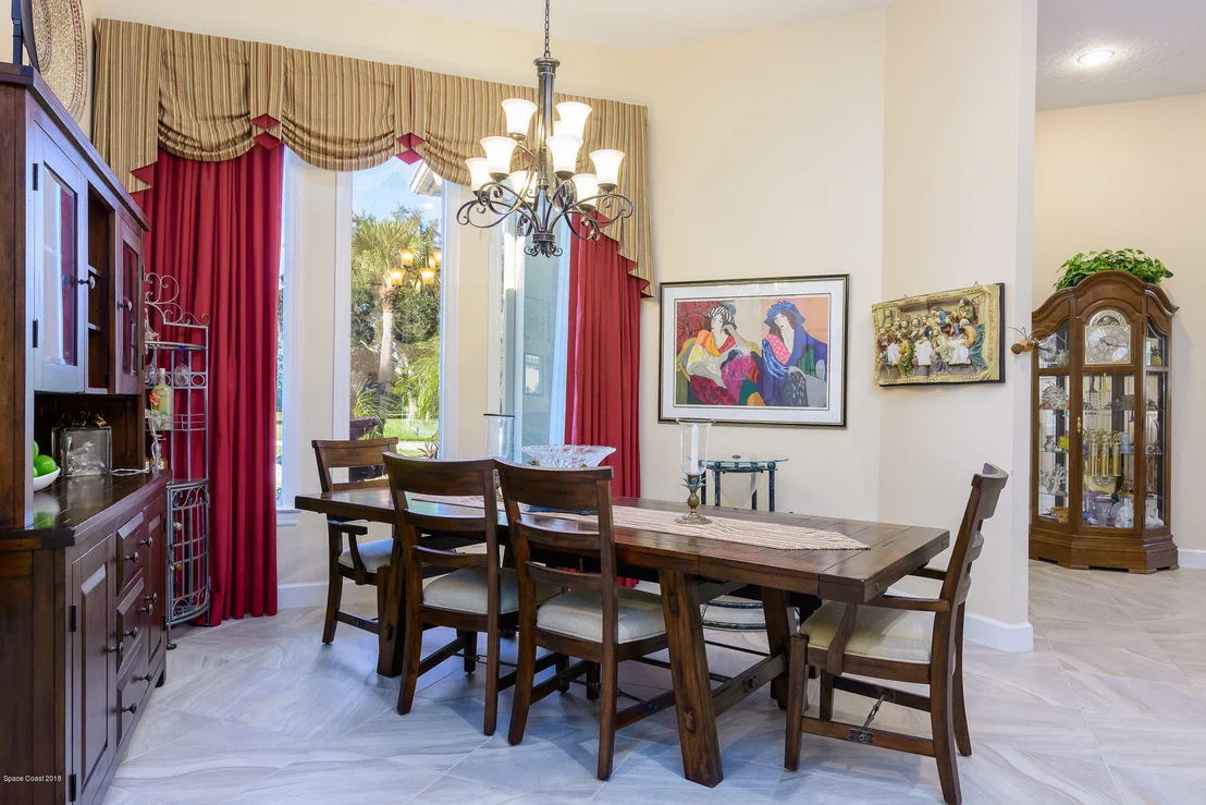 Photo of 789 Oak Park Drive