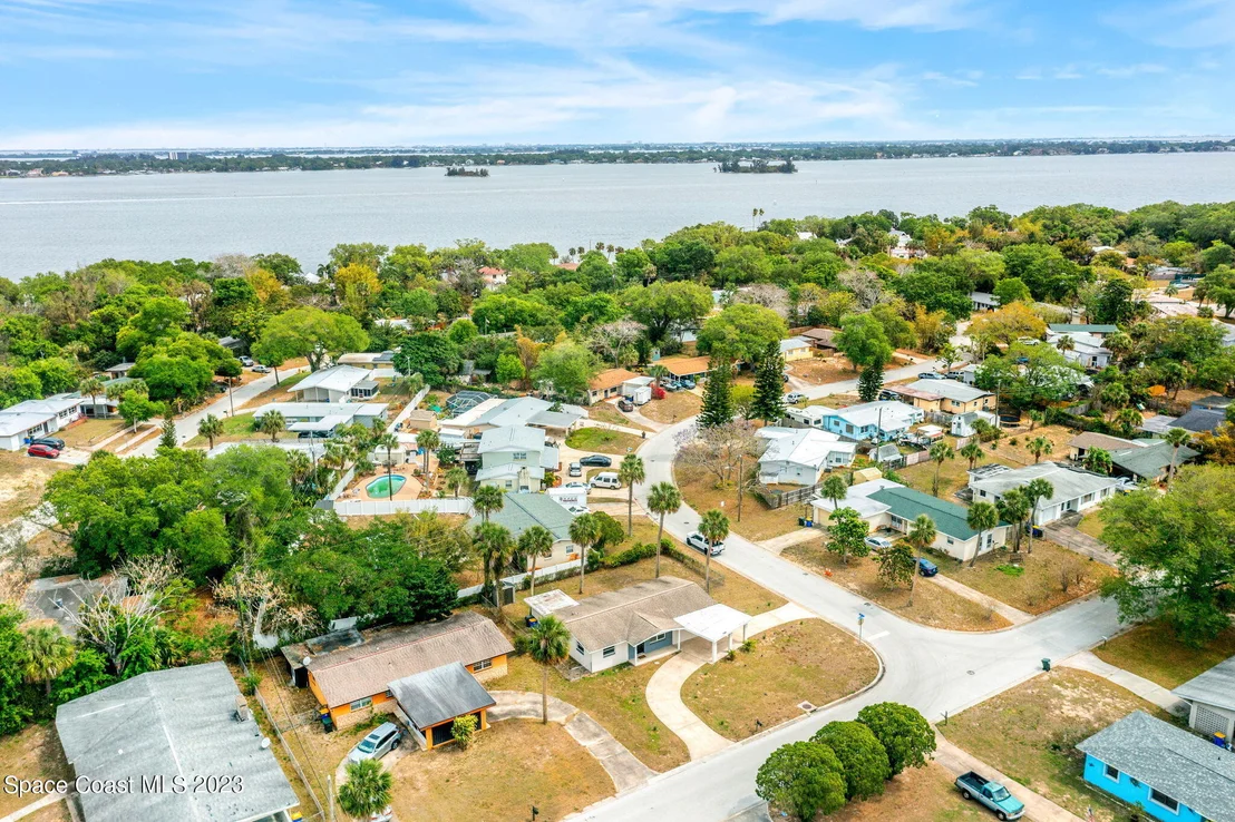Photo of 46 Knollwood Drive