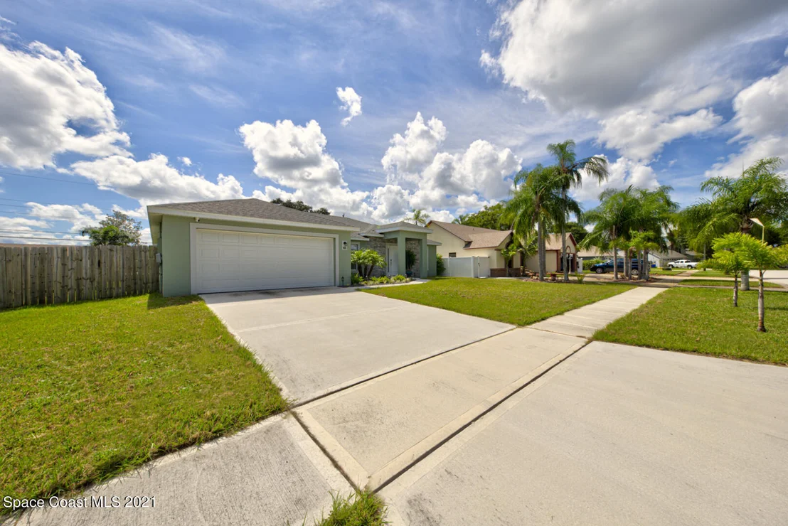 Photo of 925 Yorktowne Drive