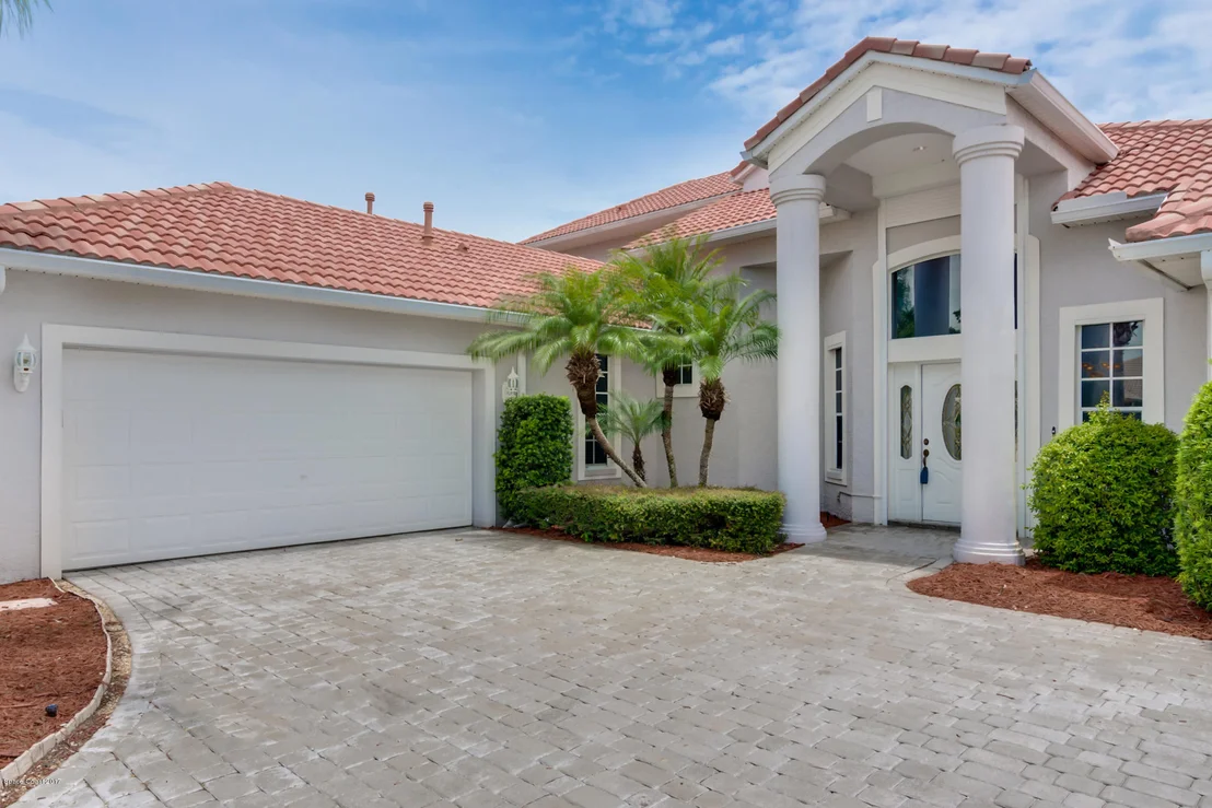 Photo of 689 Nicklaus Drive