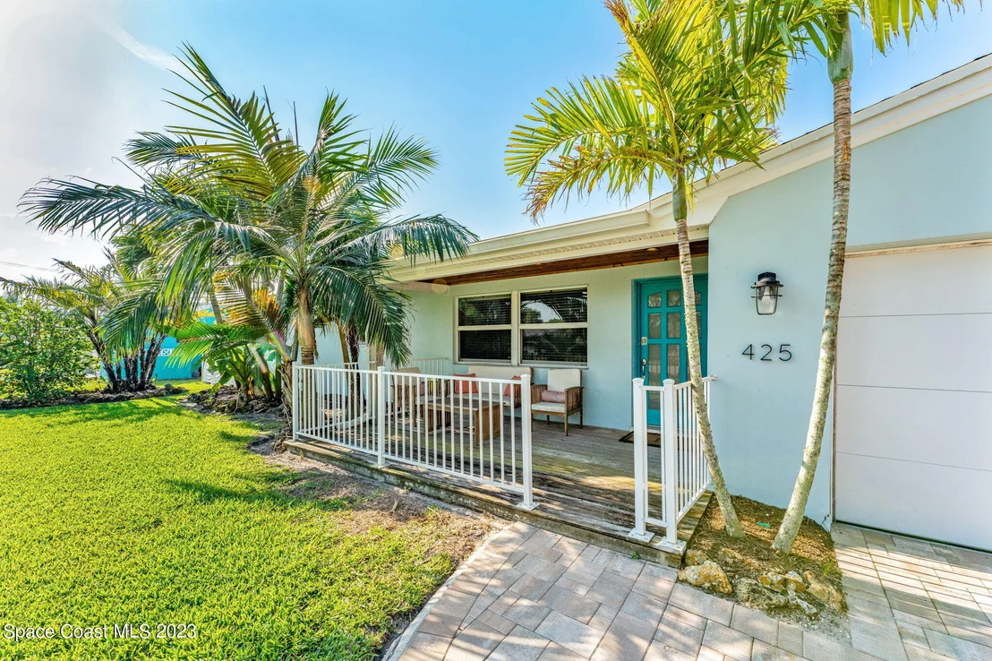 Photo of 425 Cinnamon Drive