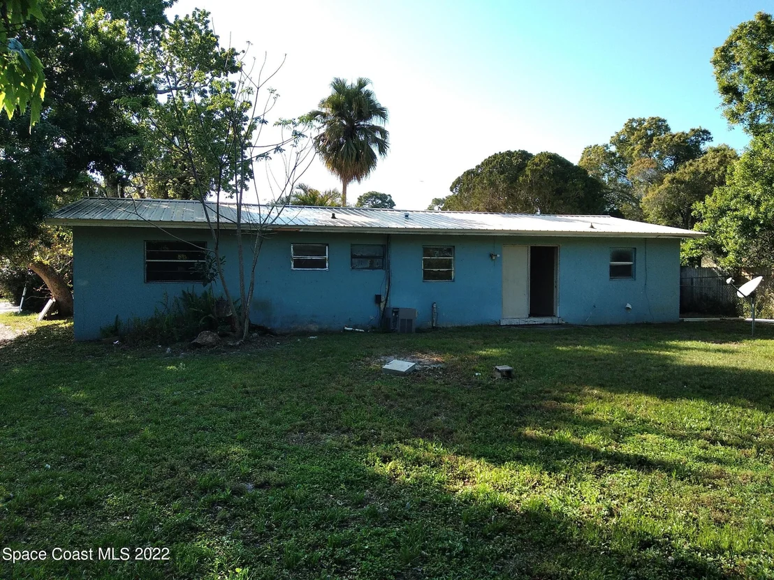 Photo of 344 Bay Avenue