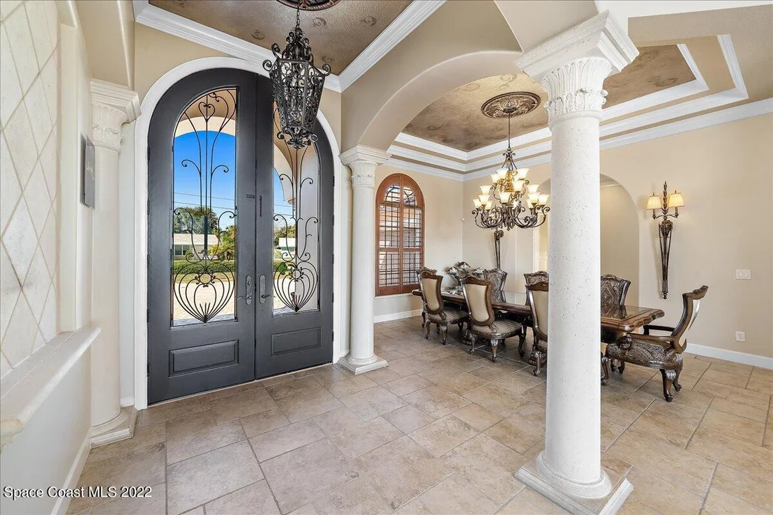 Photo of 671 Indian River Drive