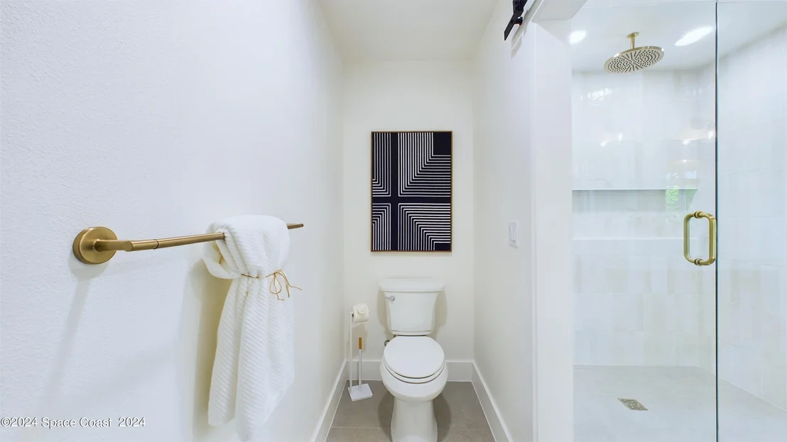 Photo of 396 Riverview Lane