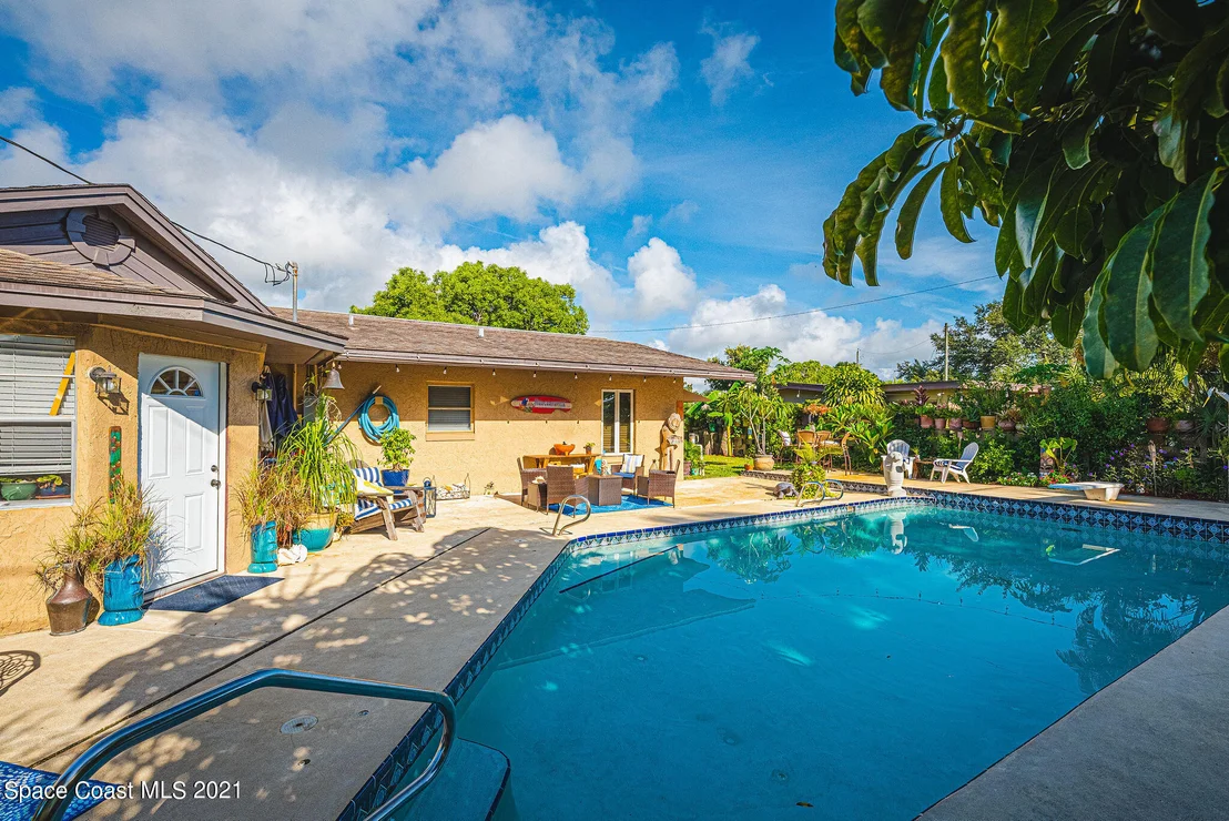Photo of 1545 Echo Drive