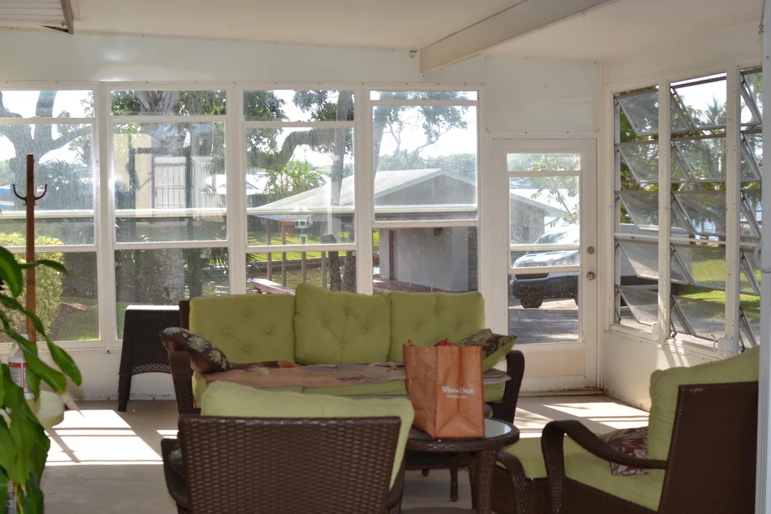 Photo of 9816 Riverview Drive