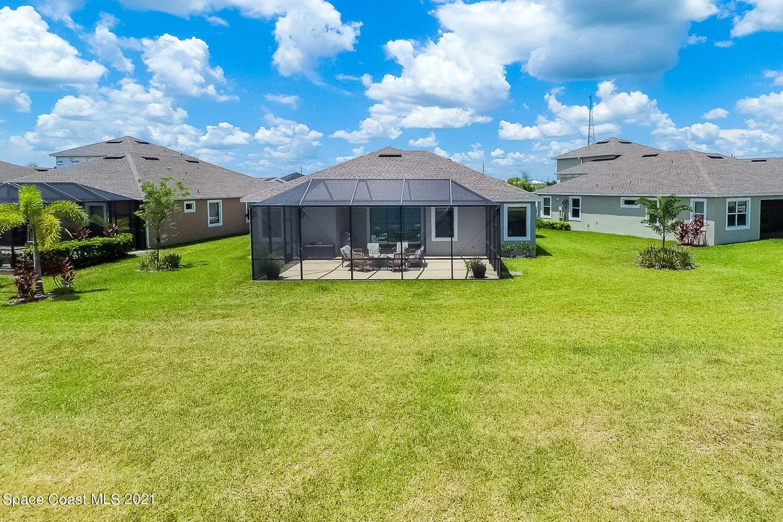 Photo of 7407 Bluemink Lane
