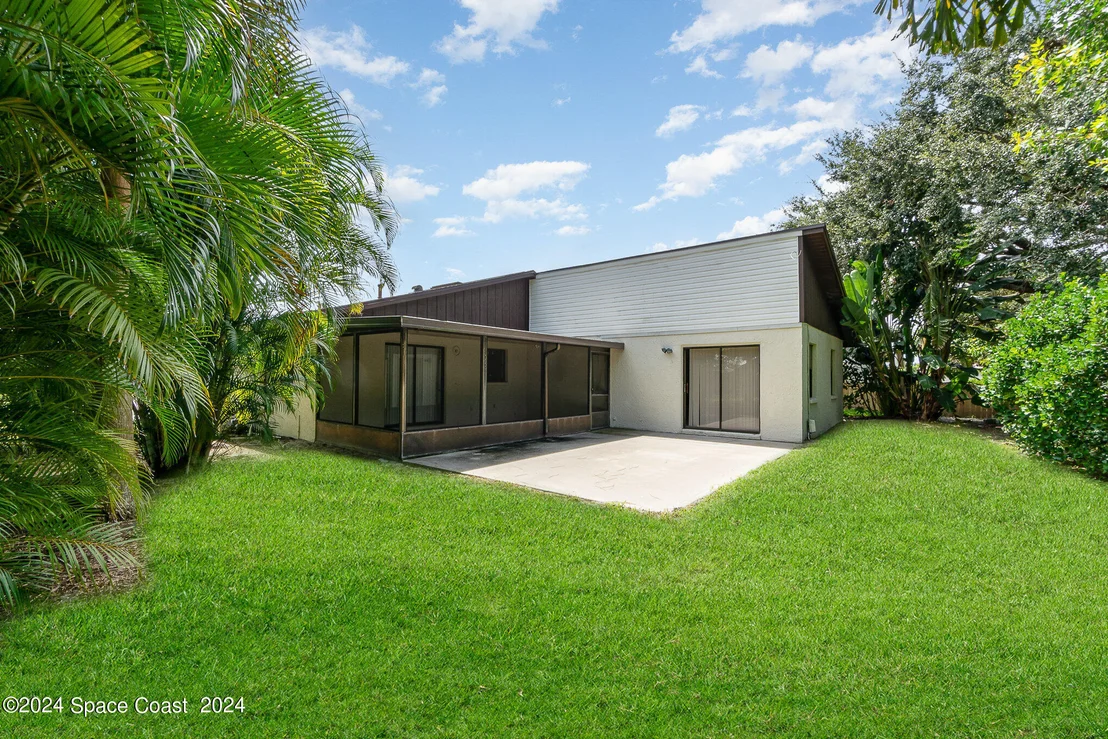 Photo of 392 Myrtlewood Road