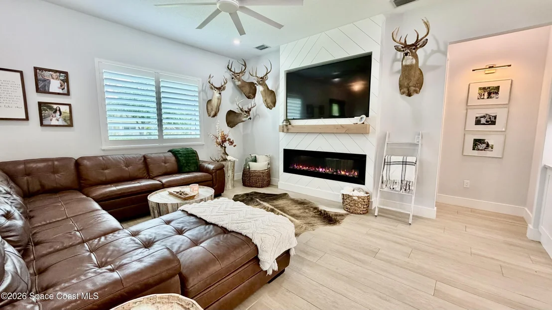 Photo of 4255 79th Street