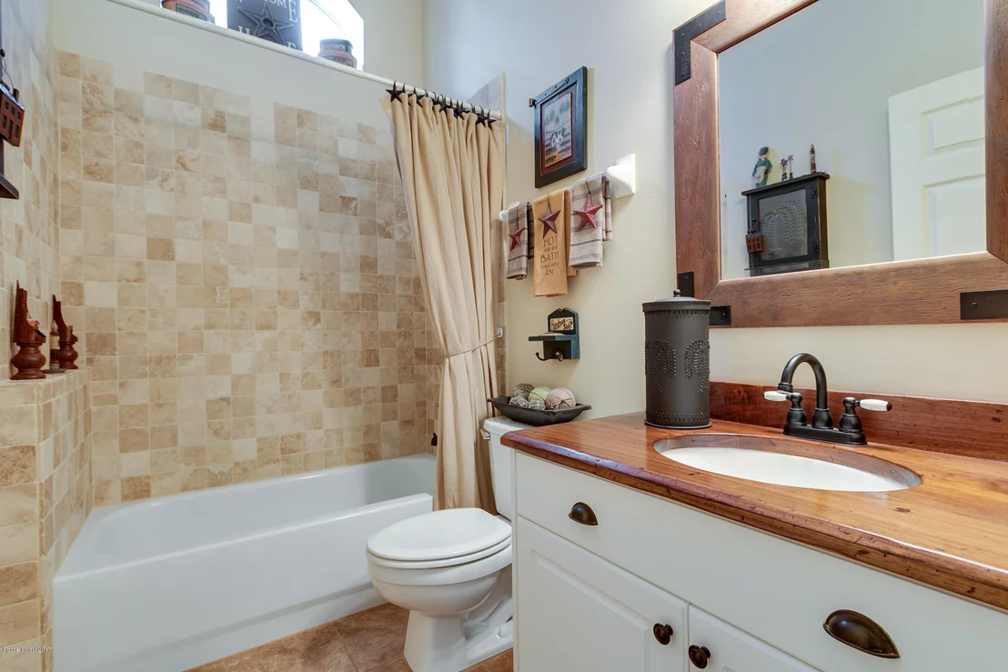 Photo of 996 Wimbledon Drive