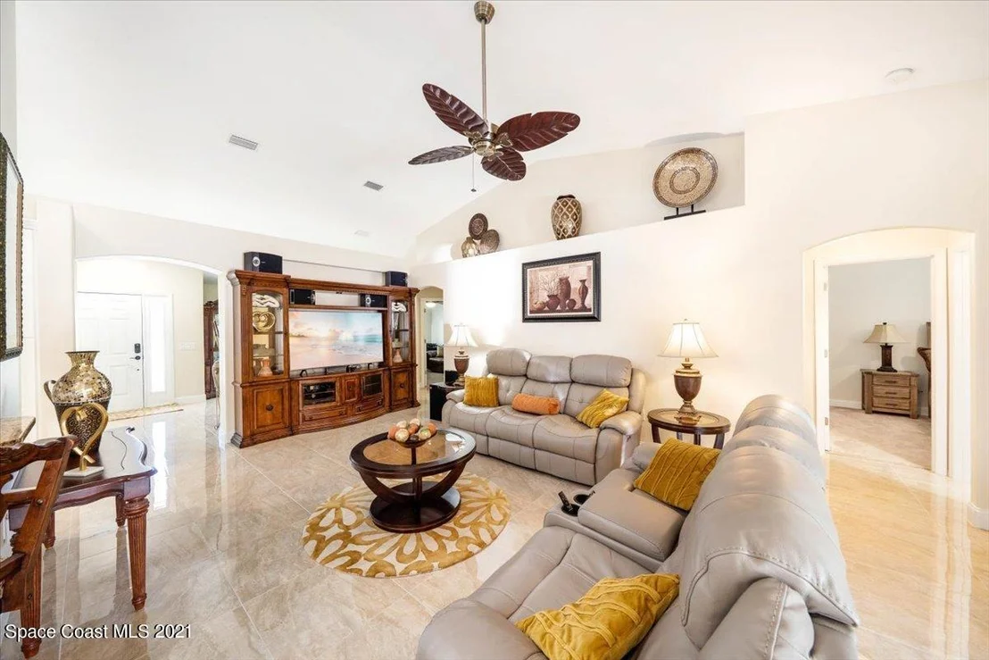 Photo of 367 Abello Road SE
