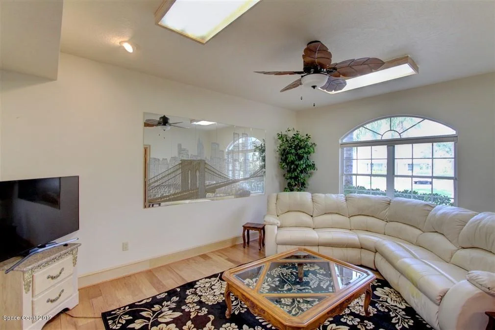 Photo of 490 Pine Needles Court