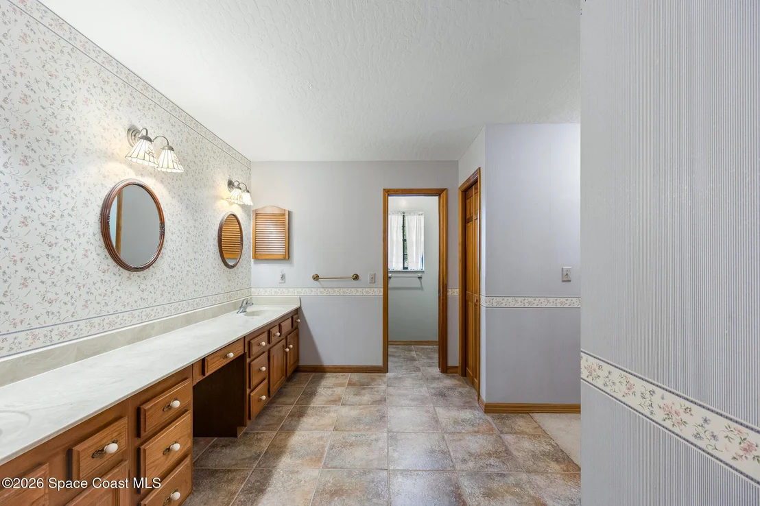 Photo of 3880 Ponderosa Road