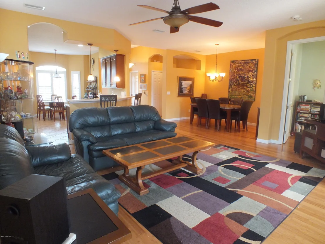 Photo of 4600 Portage