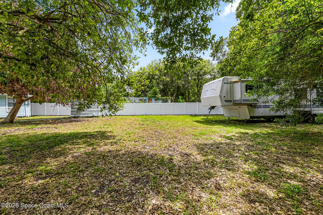 Photo of 329 Pineda Street