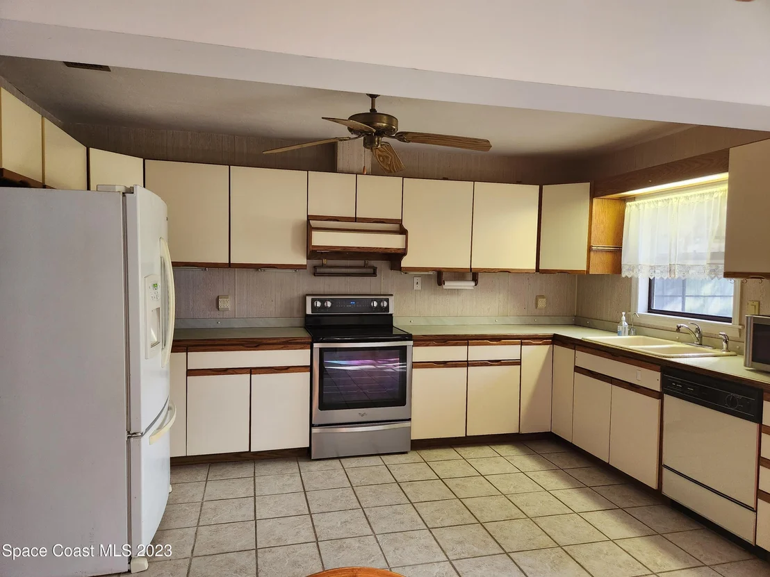 Photo of 4111 Hill Street