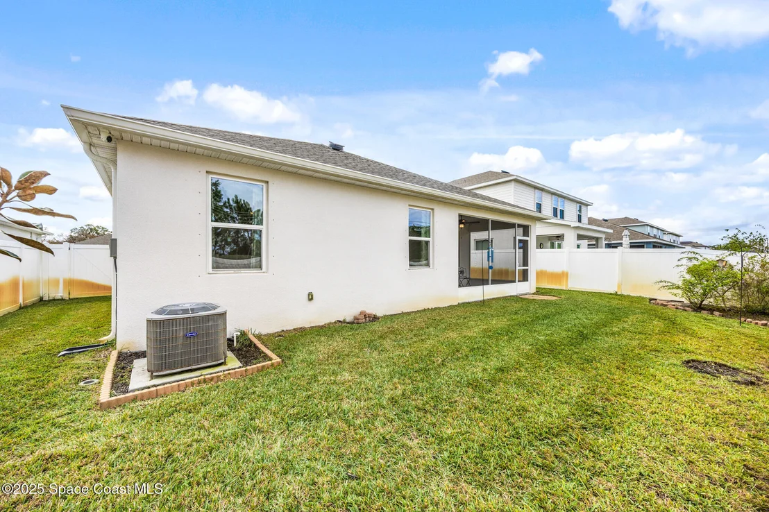 Photo of 880 Covington Court