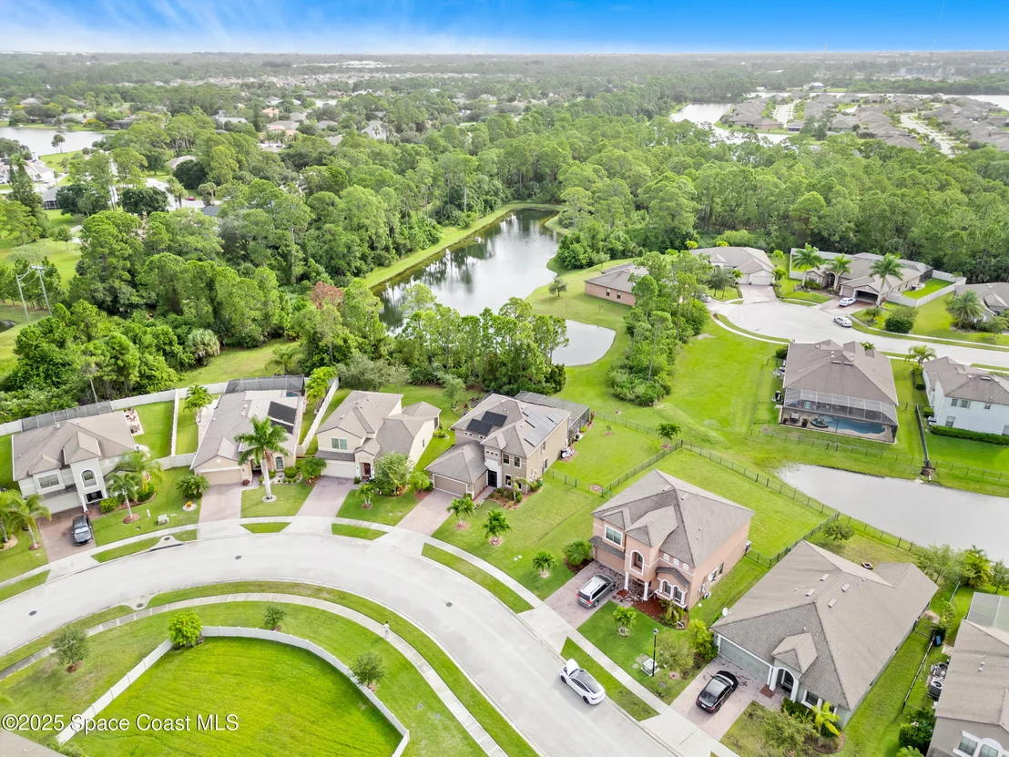 Photo of 850 Fiddleleaf Circle